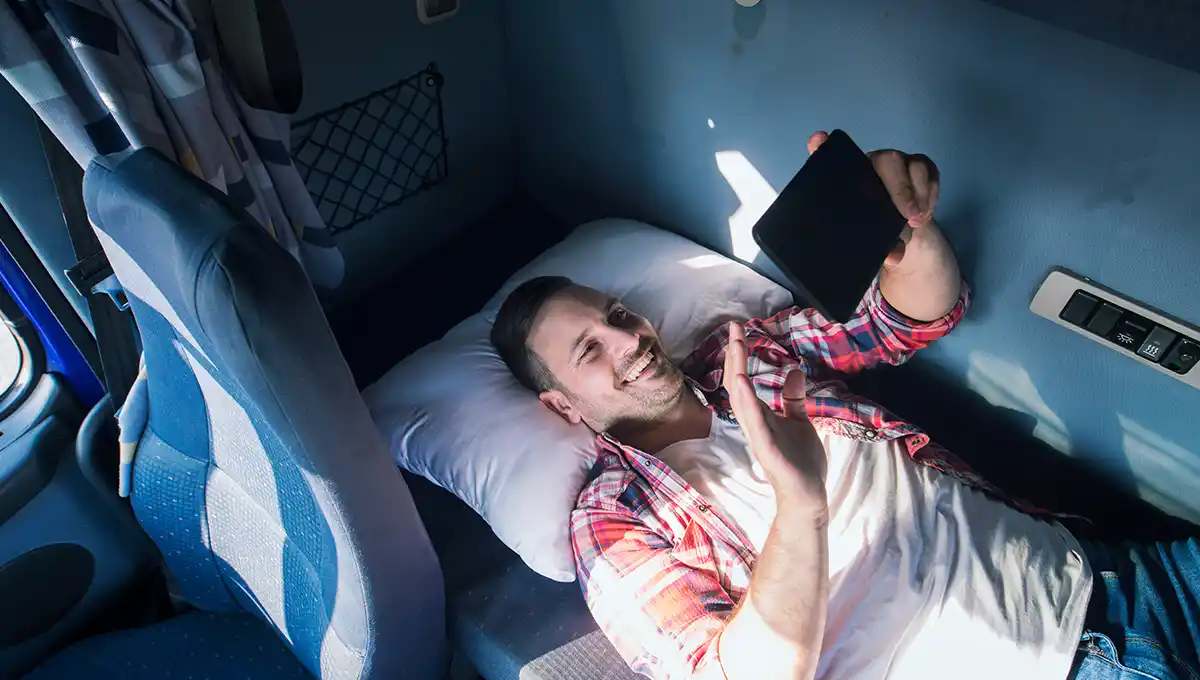 luxury overnight bus